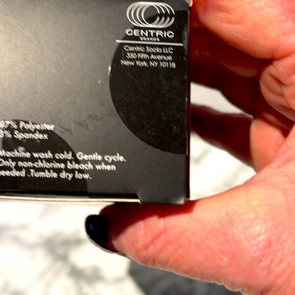 ❤️🖤NIB/Disney’s Mickey Mouse 3 pairs of crew socks in gift box. Size 4-10 - Picture 7 of 7